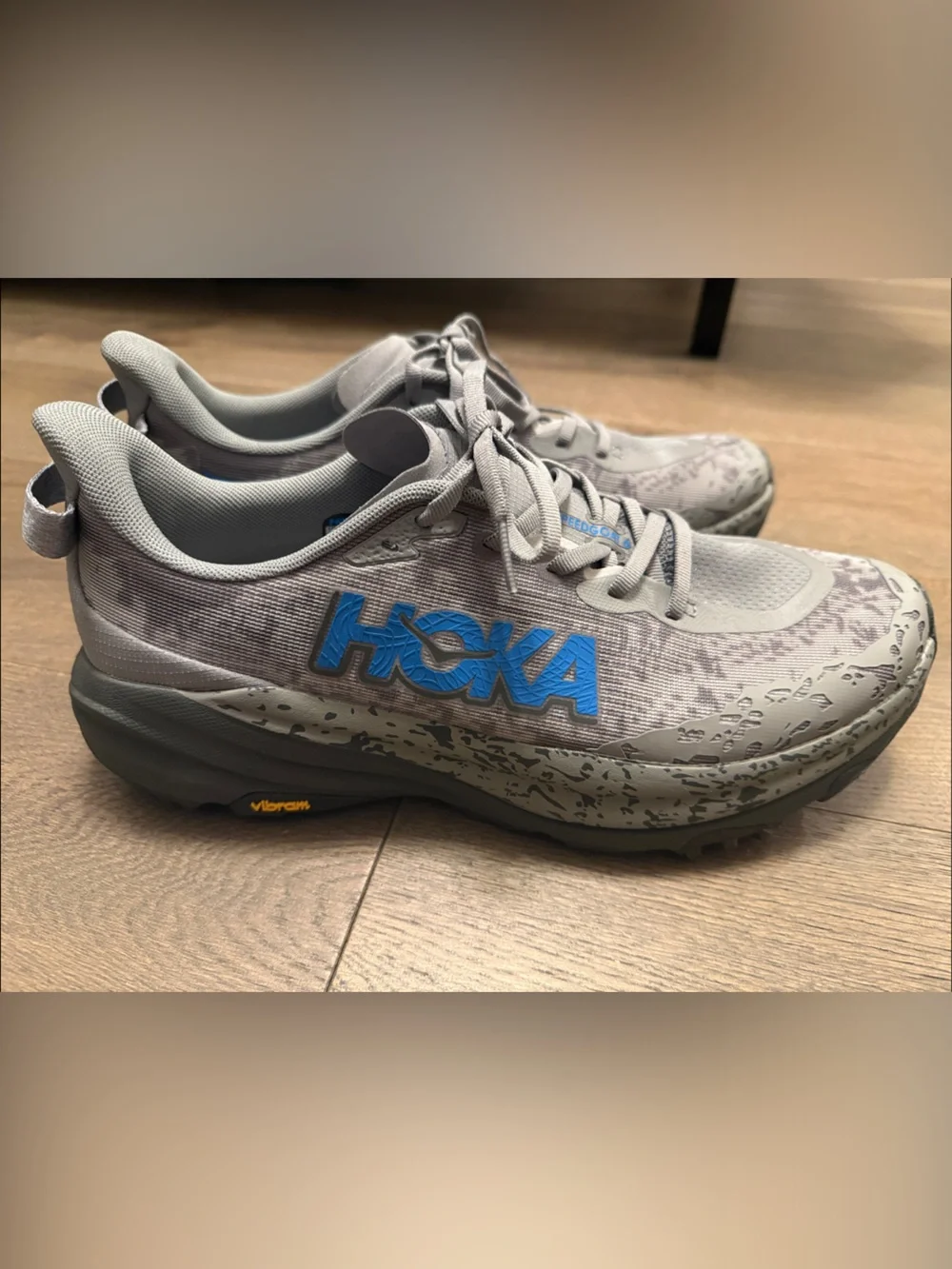 Hoka Men’s Speedgoat 6 Gray Trail Shoe NWOT